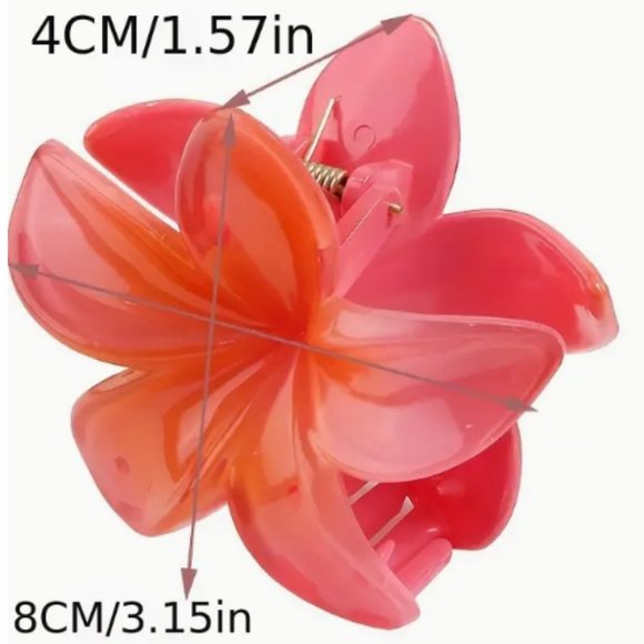 LARGE FRANGIPANI CLAW CLIP in Lilac - Picture 2 of 5